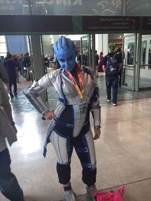 Liara T'soni Cosplay of PAX West