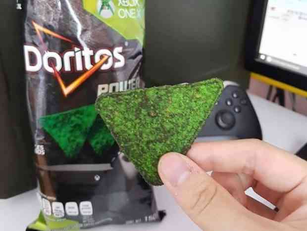 Xbox One X Doritos