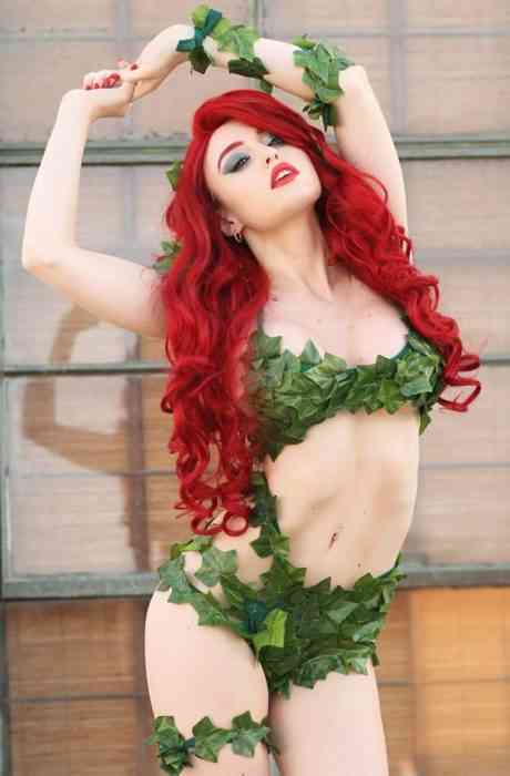 SuperMaryFace Cosplay 7