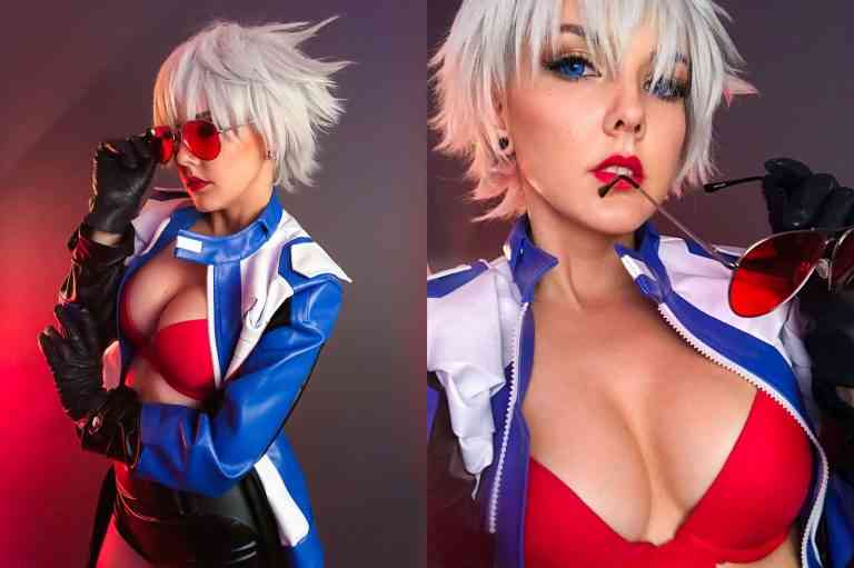 Cosplayer Darshelle Stevens is a Stunner and Her Cosplay is Jaw