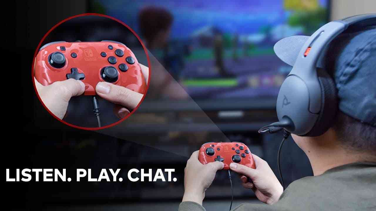 A New Nintendo Switch Controller Finally Allows In-Game Chat