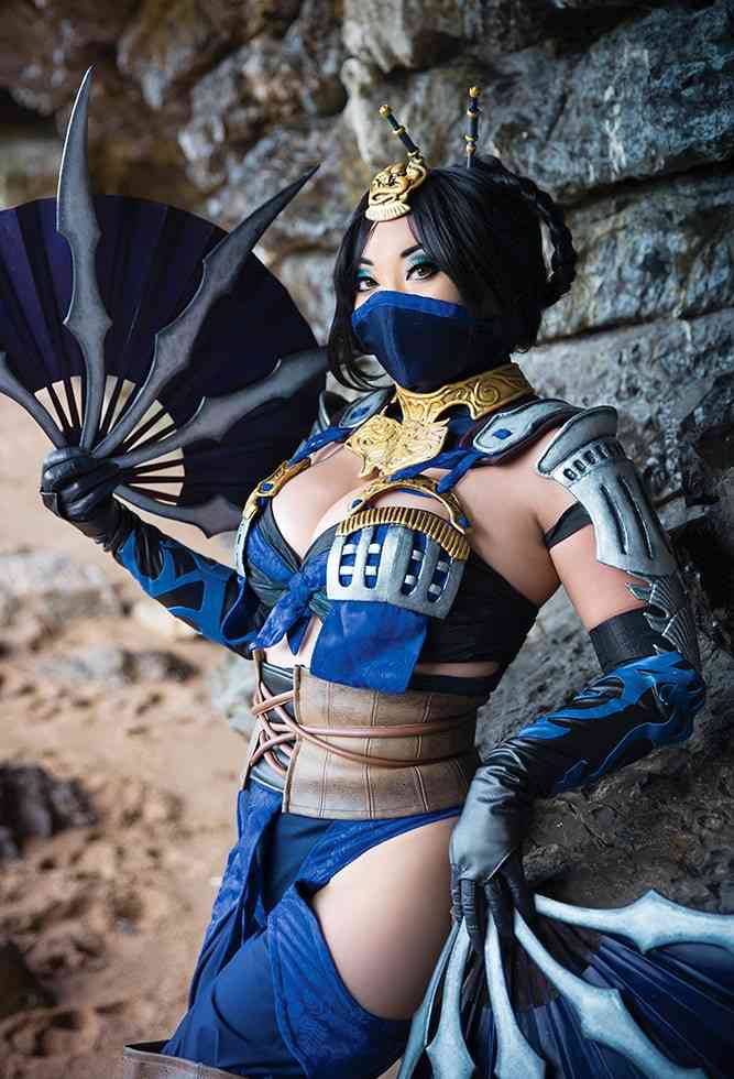 Yaya Han S Cosplay Is Unforgettably Cool Stylish And Sexy Cogconnected