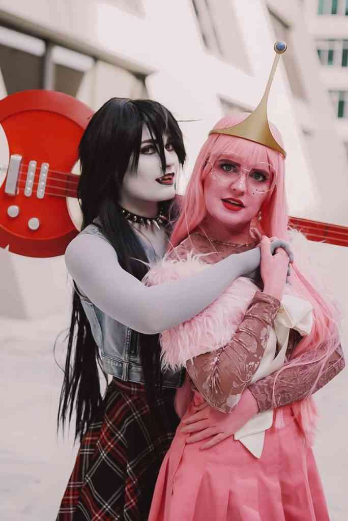 We Celebrate Valentines Day With Some of the Sweetest Cosplay Couples